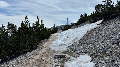 52 km de Malauc&egrave;ne, un format exigeant au c&oelig;ur du Ventoux