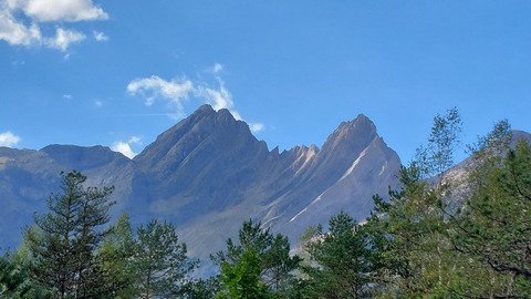 El Pico A&ntilde;isclo (3257m), on a bouff&eacute; du caillou 😱😁