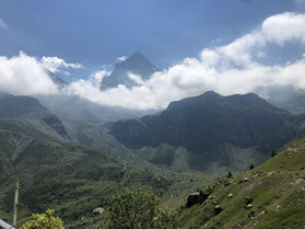 Des sources du Po au sommet du Monviso, le g&eacute;ant de pierre