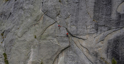 Test Priv&eacute; Blue Ice Chiru 32L