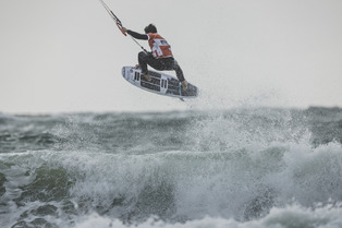 Defender GKA Kite-Surf World Cup 2024 - Day 3 - Kite-Surf Highlights
