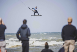Arthur Guillebert (FRA) celebrates win on his home soil at Qatar Airways GKA Freestyle World Cup in Dunkerque