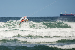 Ibiraquera showdown of the GKA Kite-Surf World Cup gets off to a tricky start