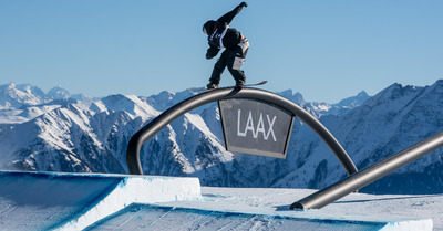 New champions Brookes (GBR) and Spalding (CAN) crowned in thrilling Snowboard Slopestyle finals at Laax Open 2025