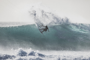 Capucine Delannoy (FRA) claims first GKA Kite-Surf Title of 2025 in Cape Verde