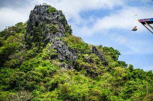 Red Bull Cliff Diving World Series 2025 &ndash; El Nido (PHI) - Best Of Event