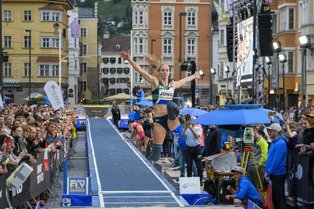 Piotr Lisek (POL) wins Pole Vault at Golden Roof Challenge in Innsbruck