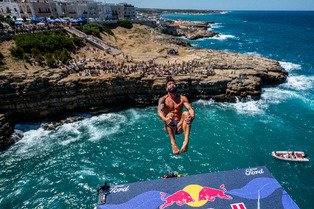 Red Bull Cliff Diving World Series 2025 &ndash; Polignano a Mare (ITA) - Winning Dive (Men)