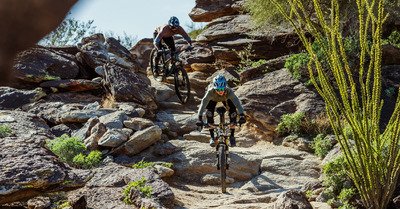 Les 10 VTT tout suspendus incontournables cette ann&eacute;e