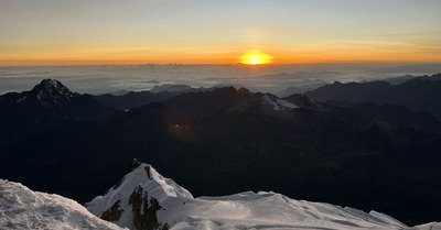 6088m