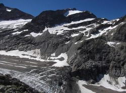 Le refuge des Conscrits et le Glacier de Tr&eacute;-la-T&ecirc;te