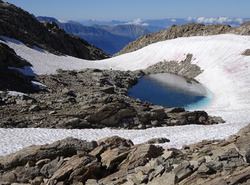 Lacs du Dom&eacute;non et Croix de Belledonne