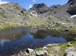 Lacs du Dom&eacute;non et Croix de Belledonne