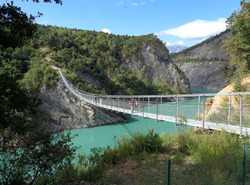 Passerelles du lac de Monteynard-Avignonet