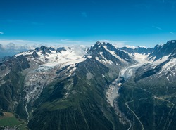 Glacier du Tour à gauche, Argentière à droite